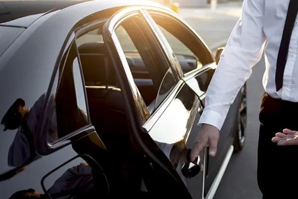When a Black Car Service Is the Right Choice in Tampa