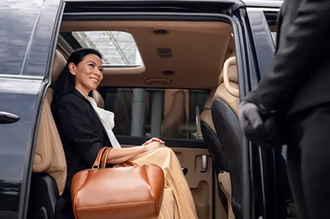 Using a Black Car Service in Tampa for Client Meetings