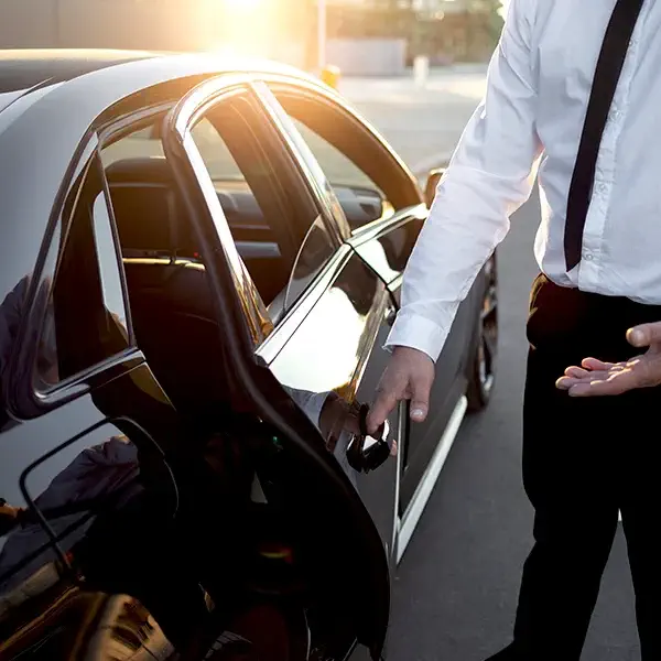 Tampa's Premier Luxury Car & Limo Service